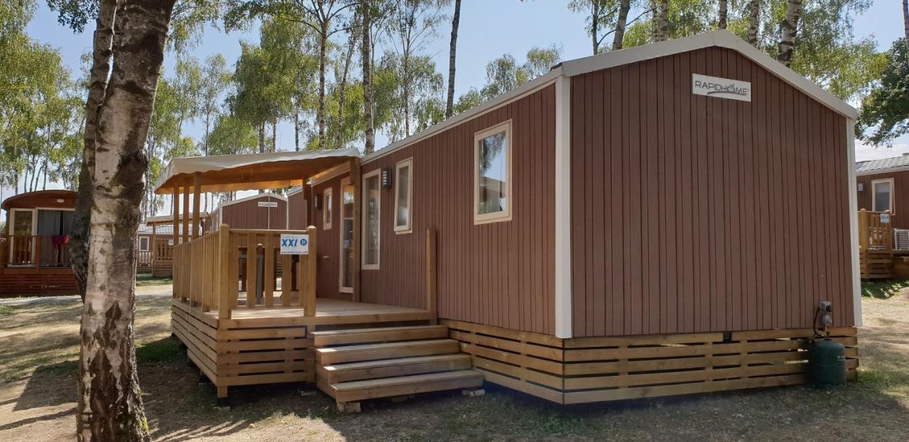 Mobil Homes Xxl2 4 Chambres - Camping Le Ranch Des Volcans Chatel-Guyon Exterior photo